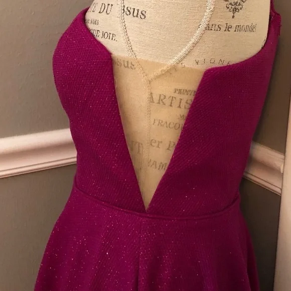 JOVANI SZ 8
FUCHSIA SHIMMER
ONE SHOULDER
FORMAL COCKTAIL
DRESS WITH POCKETS New - Picture 7 of 10
